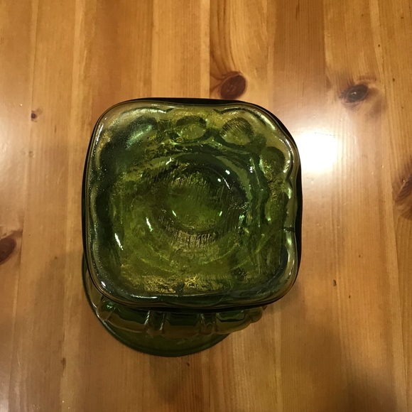 VINTAGE ART DECO GREEN GLASS VASE - Picture 5 of 5